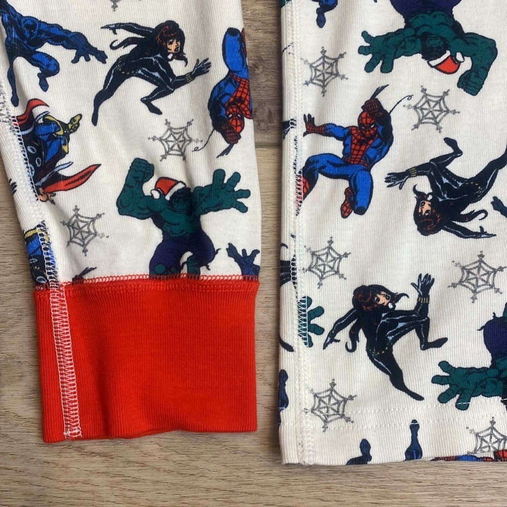 Hanna Andersson |‎ Marvel Avengers | Christmas Pajama Top - Picture 4 of 13